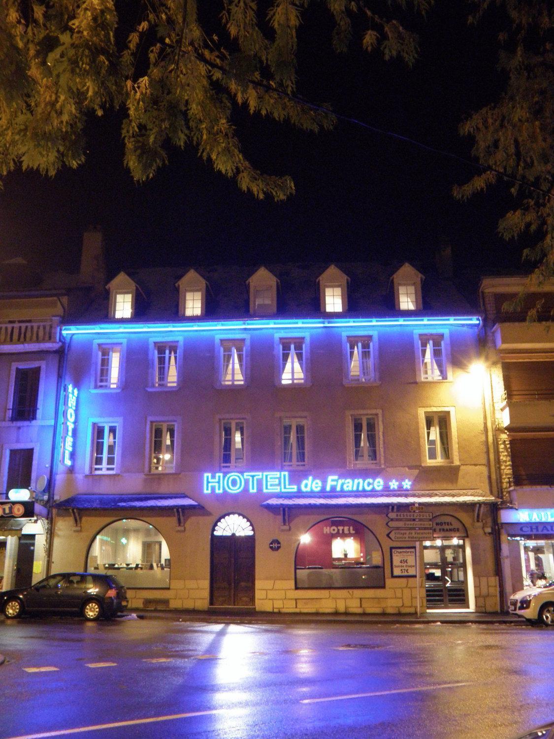 Hotel De France Espalion Zewnętrze zdjęcie