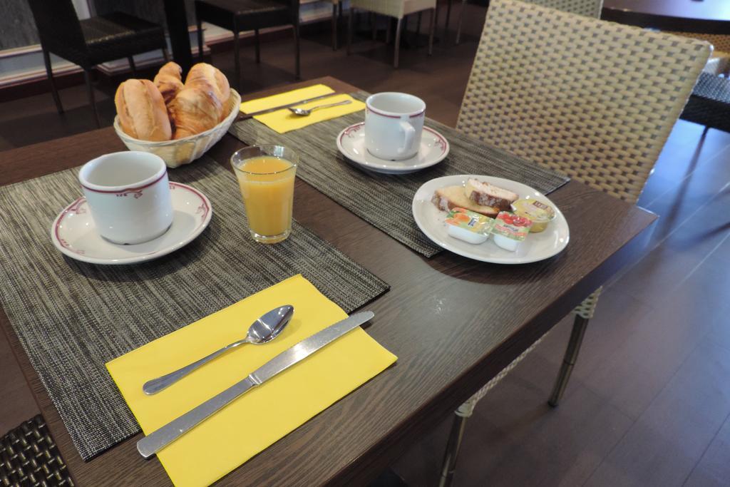 Hotel De France Espalion Zewnętrze zdjęcie