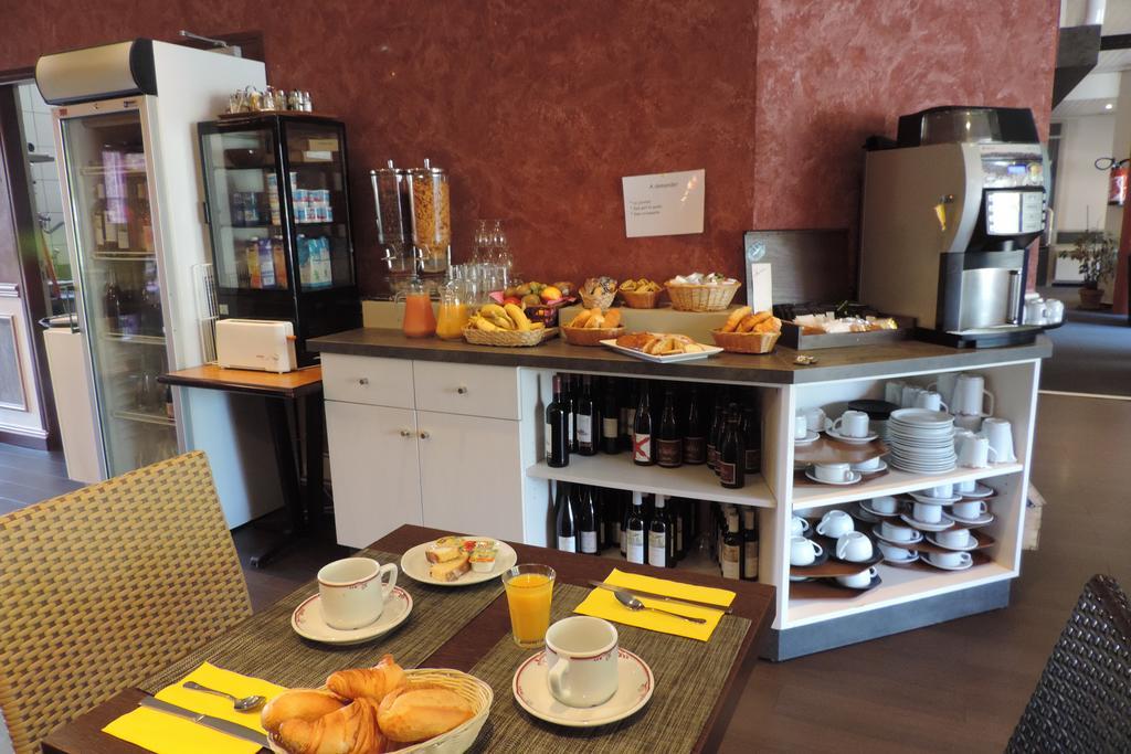 Hotel De France Espalion Zewnętrze zdjęcie
